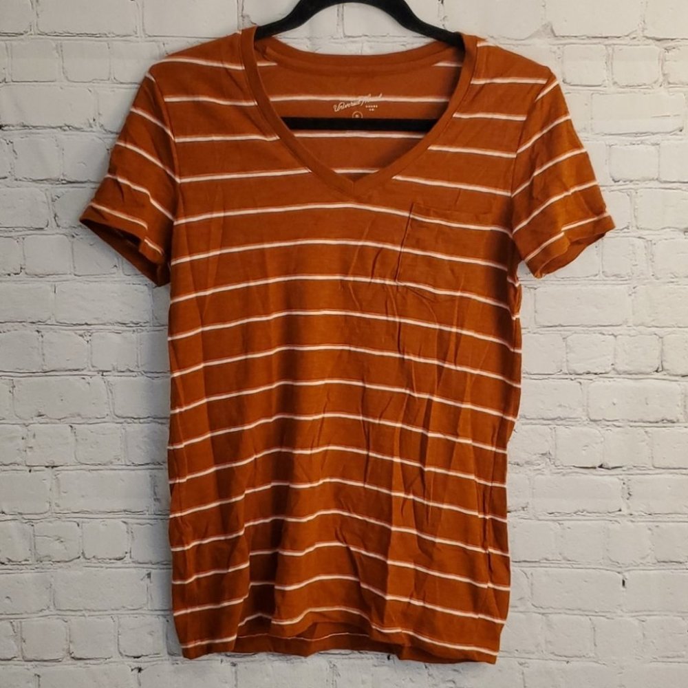 Universal Threads Tee Women's XS #G13